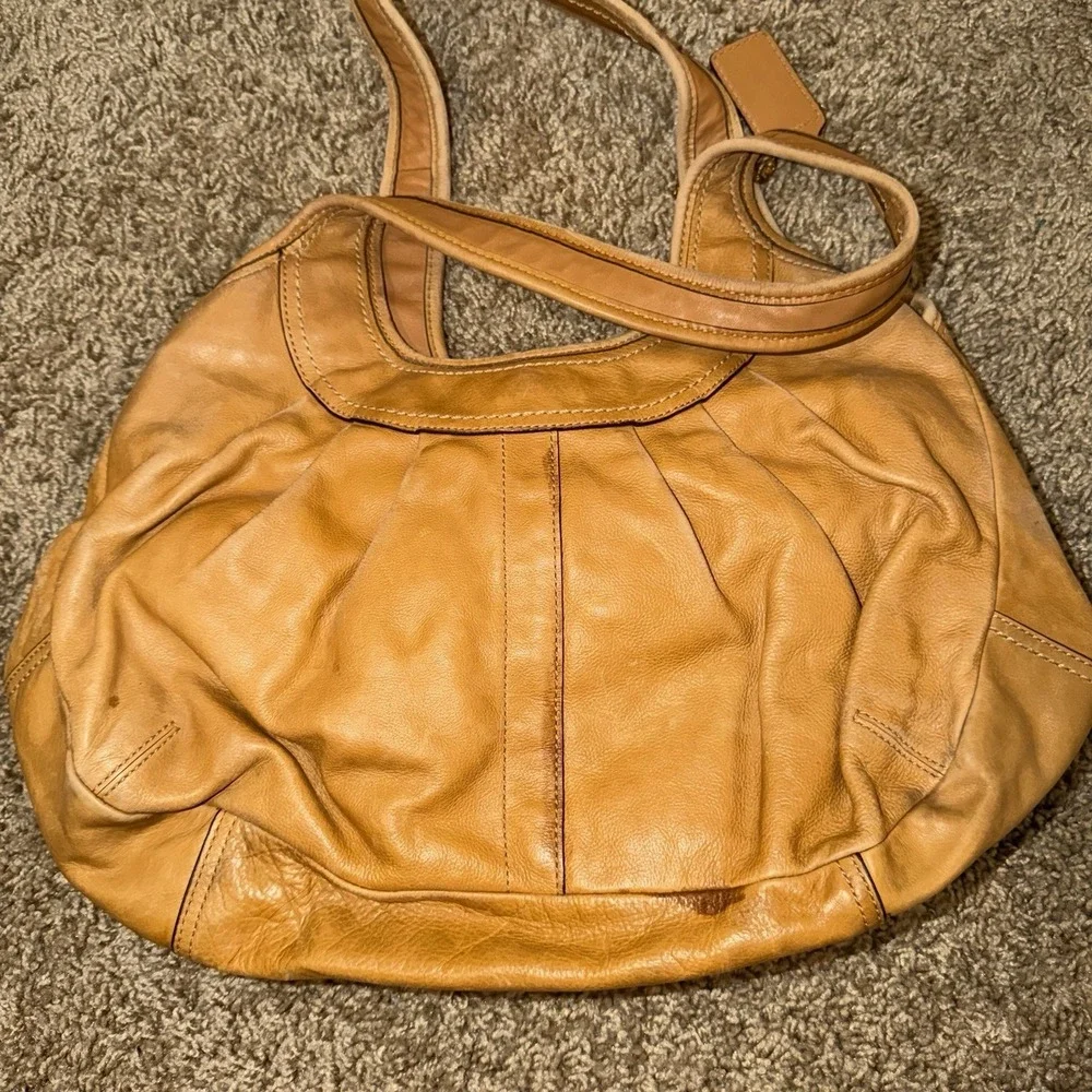 Coach Ergo Tan Kiss Lock Hobo Shoulder Bag Plaid Lined, Gold Hardware, Charm